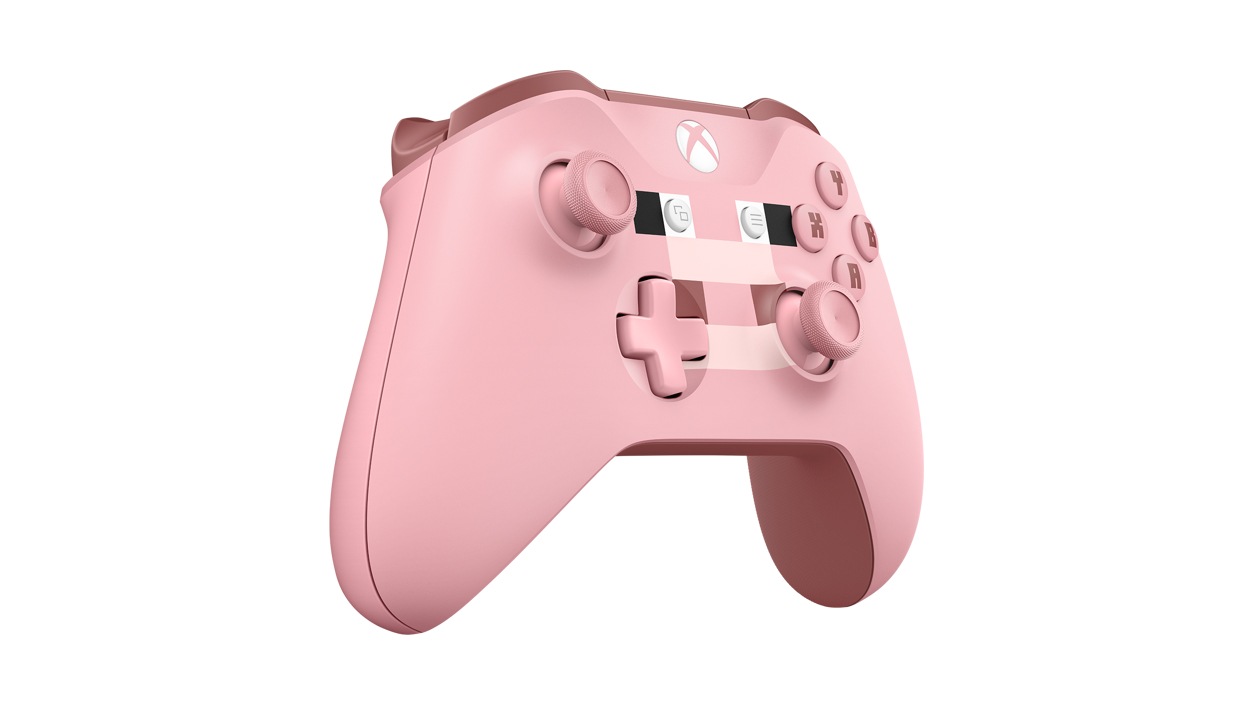 Left angle view of Xbox Wireless Controller – Minecraft Pig