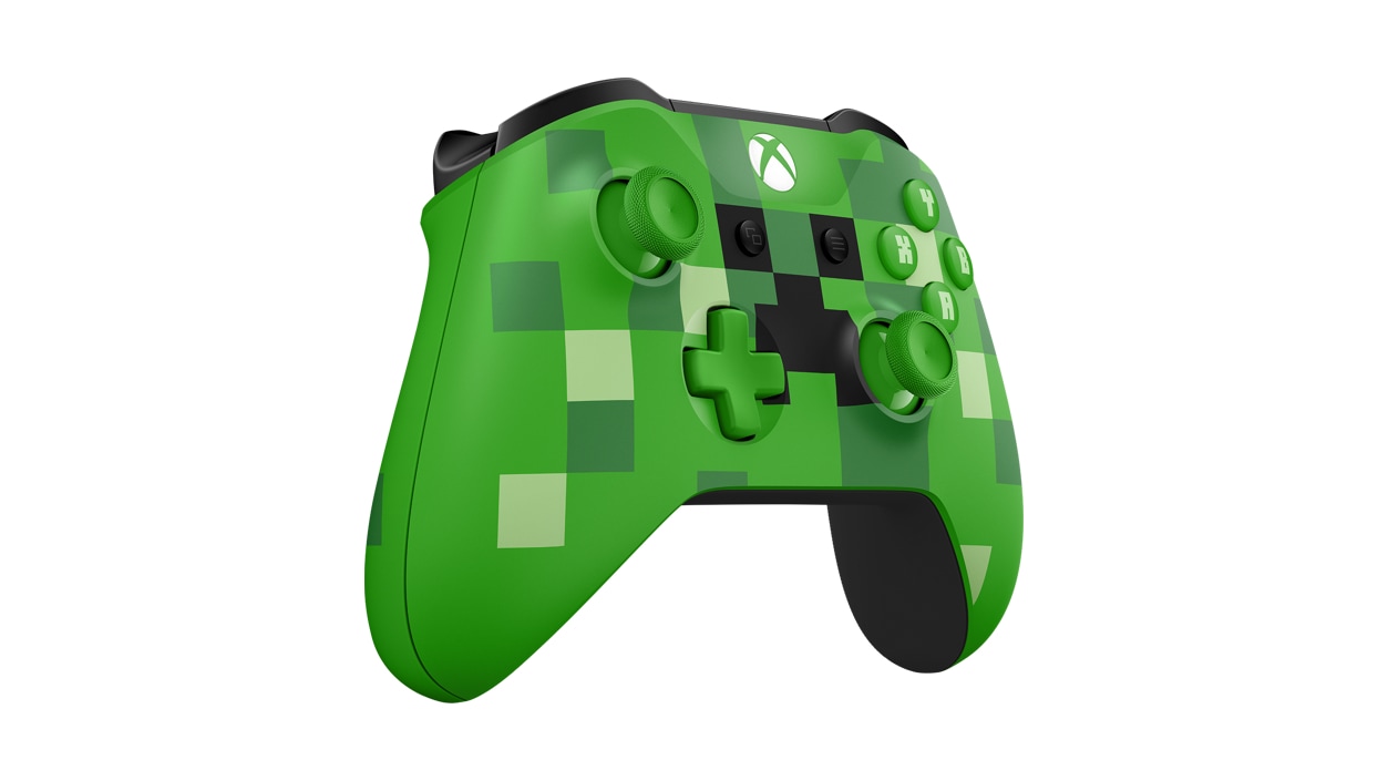 Left angle view of Xbox Wireless Controller – Minecraft Creeper