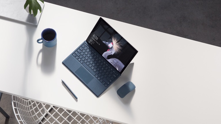 Surface Pro 第5世代 を見る Microsoft Surface