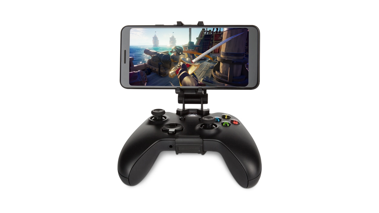 Power A MOGA Mobile Gaming Clip for Xbox with phone and controller