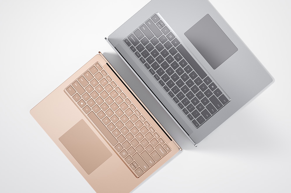 Surface Laptop 3 for Business in sandstone colour in 13.5-inch and platinum colour in 15-inch