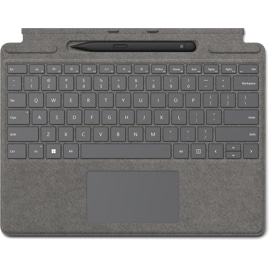 Pohled shora na klávesnici Signature Keyboard pro Surface Pro v barvě Platinum s perem Slim Pen 2 ve slotu

