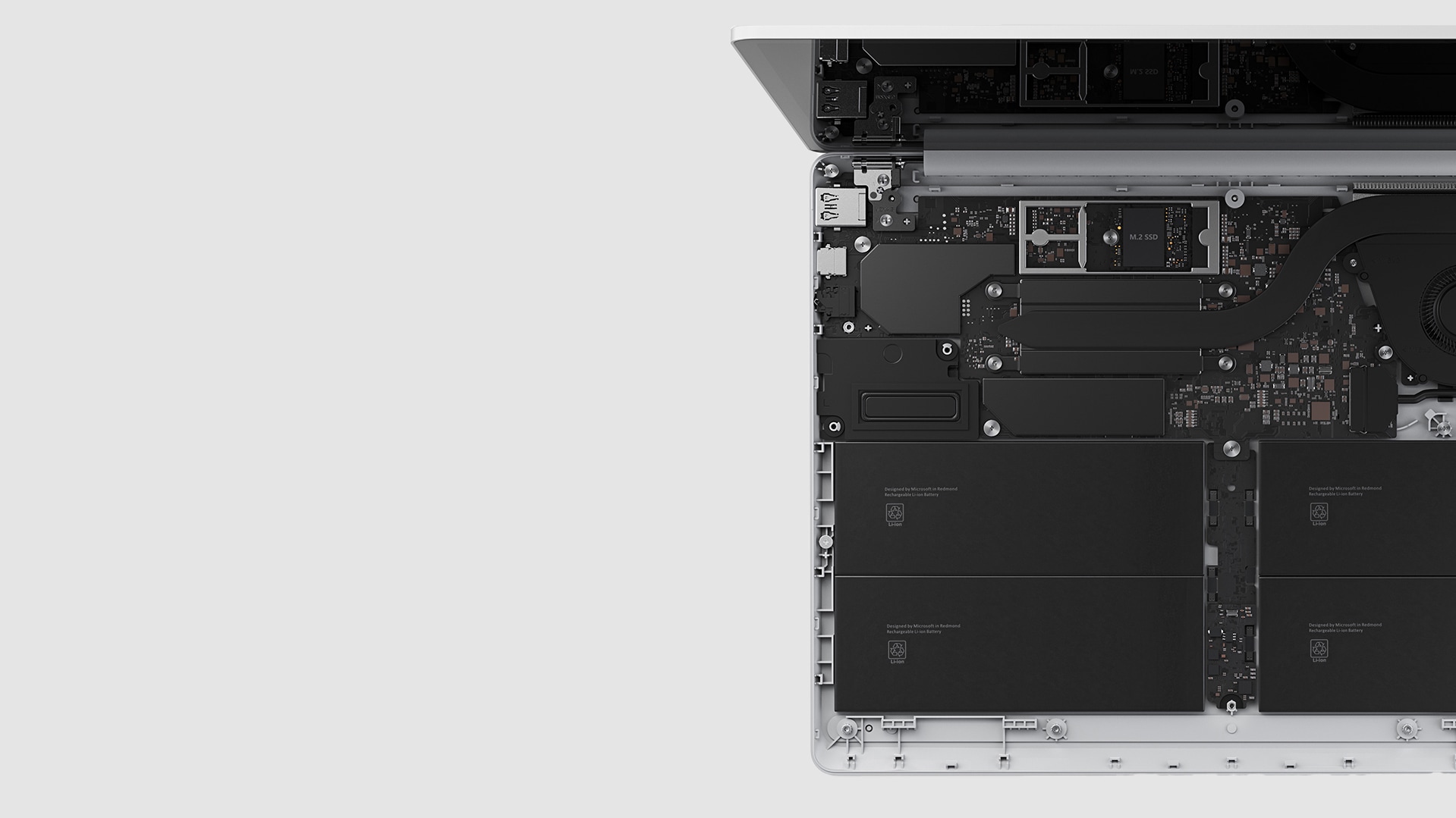 Een close-up van de verwisselbare harde schijf op Surface Laptop Go 2