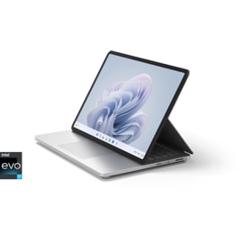 Surface Laptop Studio 2 esittelytilassa.