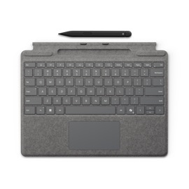 Pohled shora na klávesnici Surface Pro s perem Slim Pen v platinové barvě.