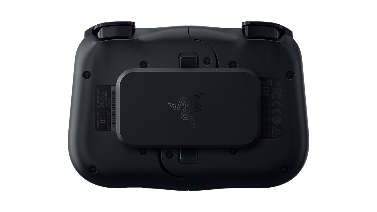 Razer Kishi Universal Mobile Gaming Controller for iPhone from the back. 