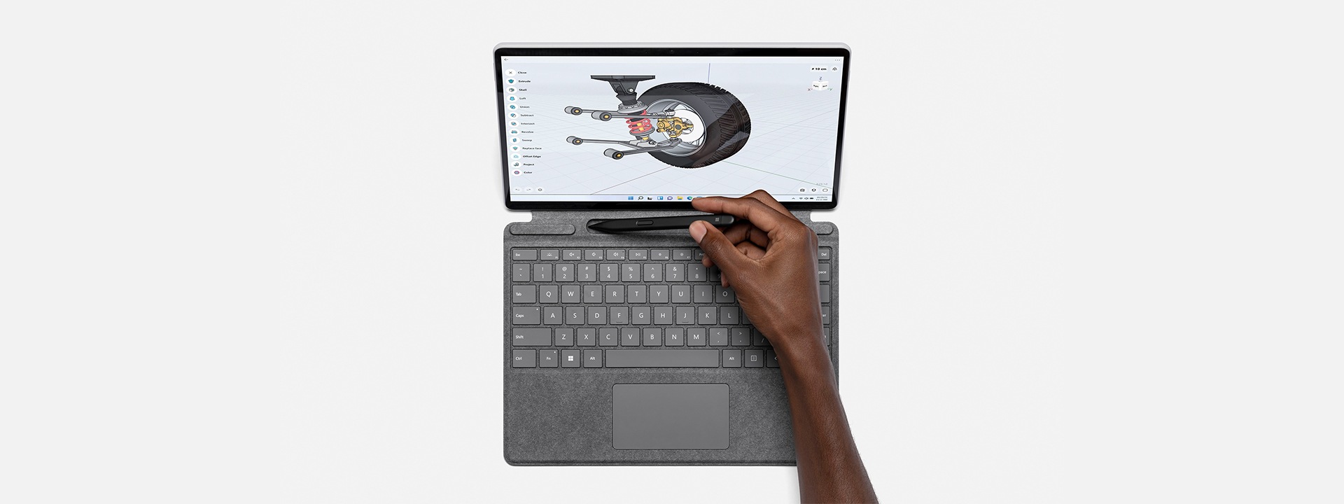 جهاز Surface Pro X مع قلم Surface يستخدم Shapr3D.