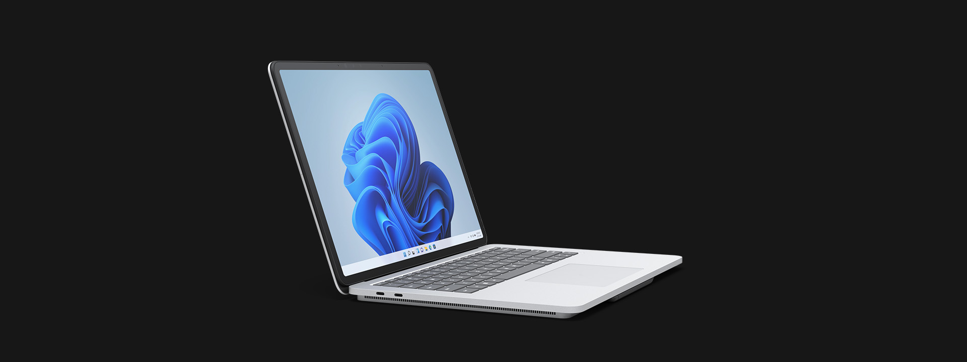 جهاز Surface Laptop Studio مستوٍ في وضع الكمبيوتر المحمول.