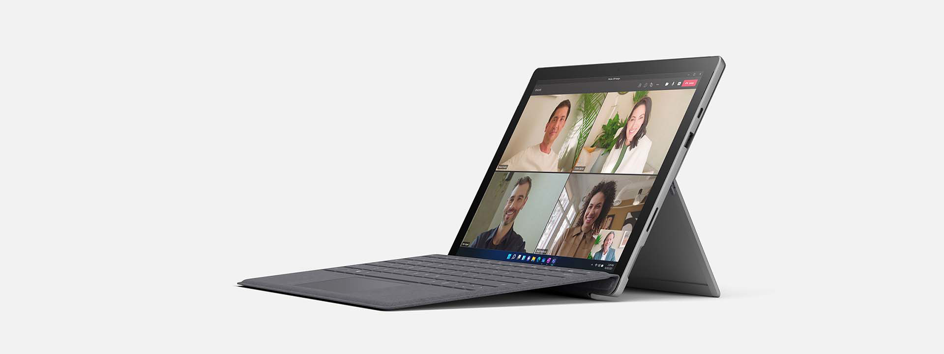 Surface Pro X Signature Keyboard を搭載した Surface Pro 7+ を側面から見たビュー