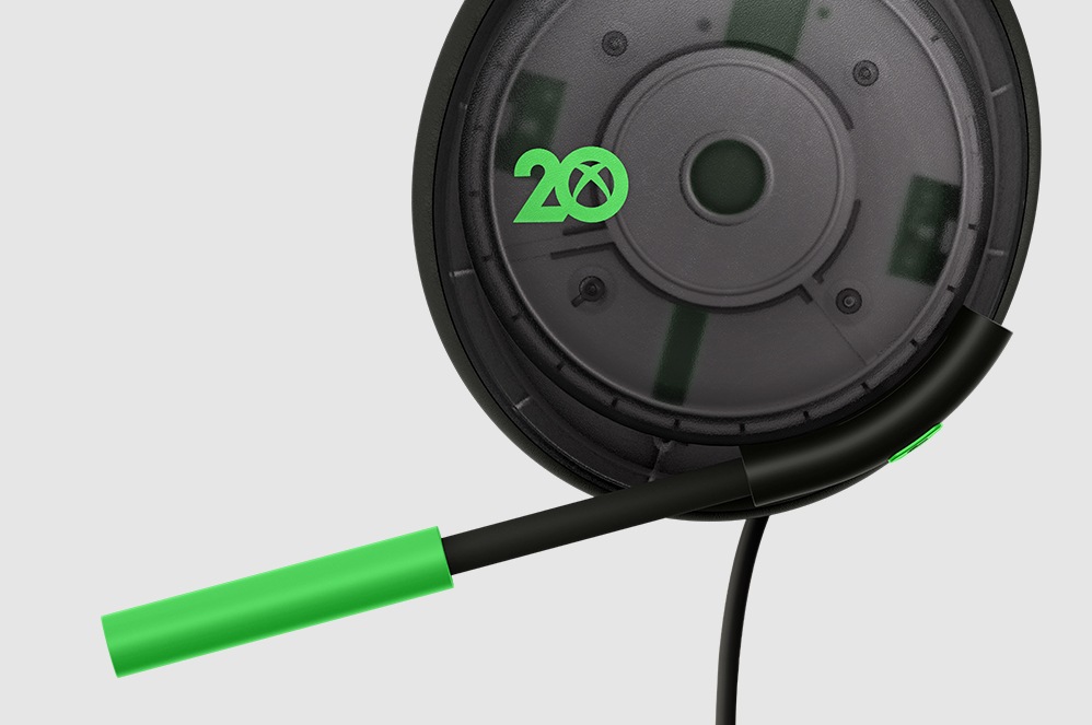 Mikrofon stereofonicznego zestawu słuchawkowego do konsoli Xbox w specjalnej wersji z okazji 20-lecia