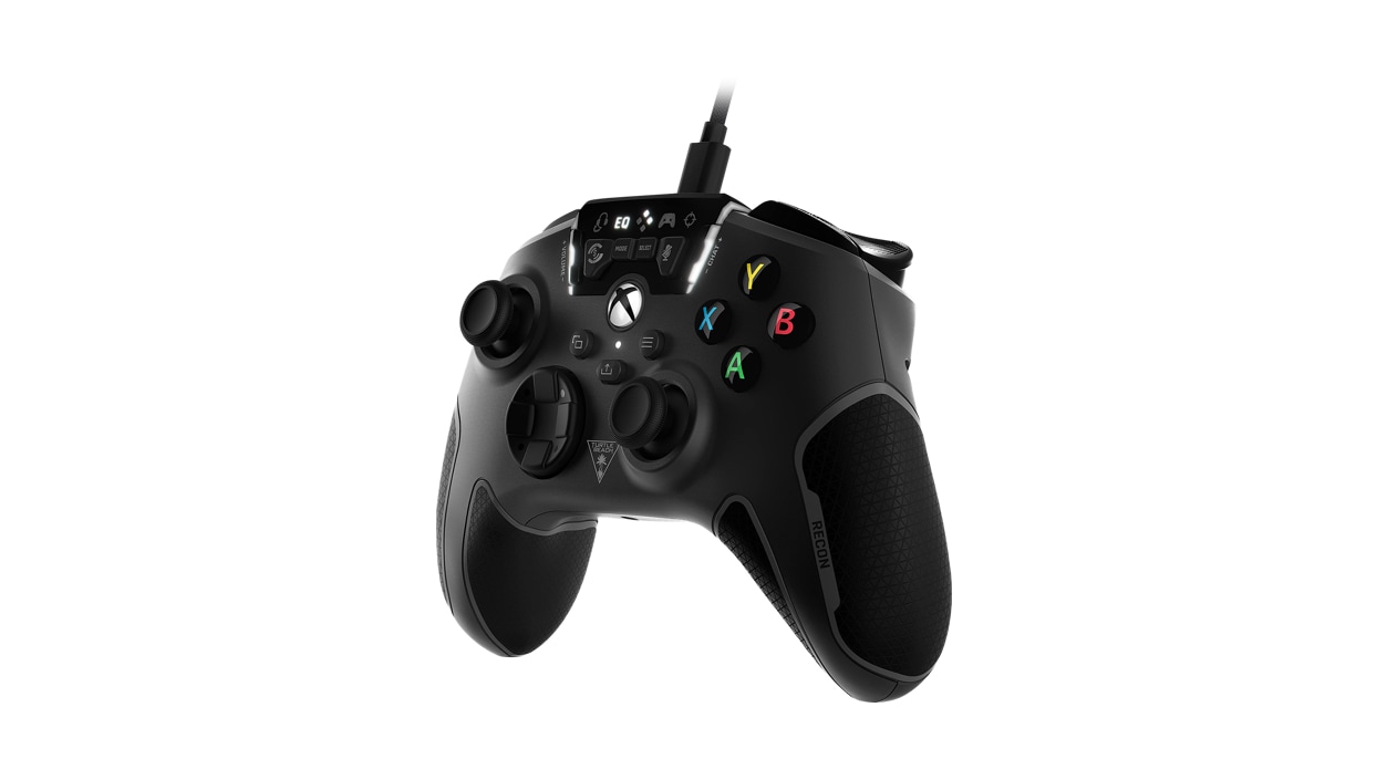 Turtle Beach Recon Controller in Black front left facing view