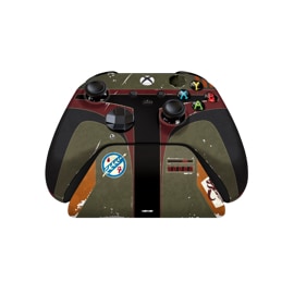 Front view of Boba Fett Wireless Xbox Controller and Xbox Pro Charging Stand set.