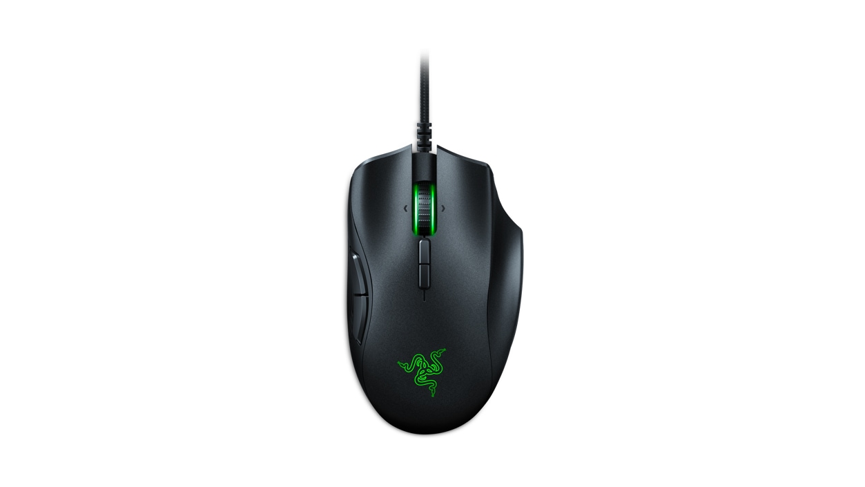Birdseye view of the Razer Naga Trinity gaming mouse with the two-button side plate attached.
