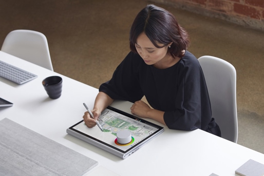 Surface Book 2 のご紹介 13 5 インチと 15 インチの 2 つのサイズ Microsoft