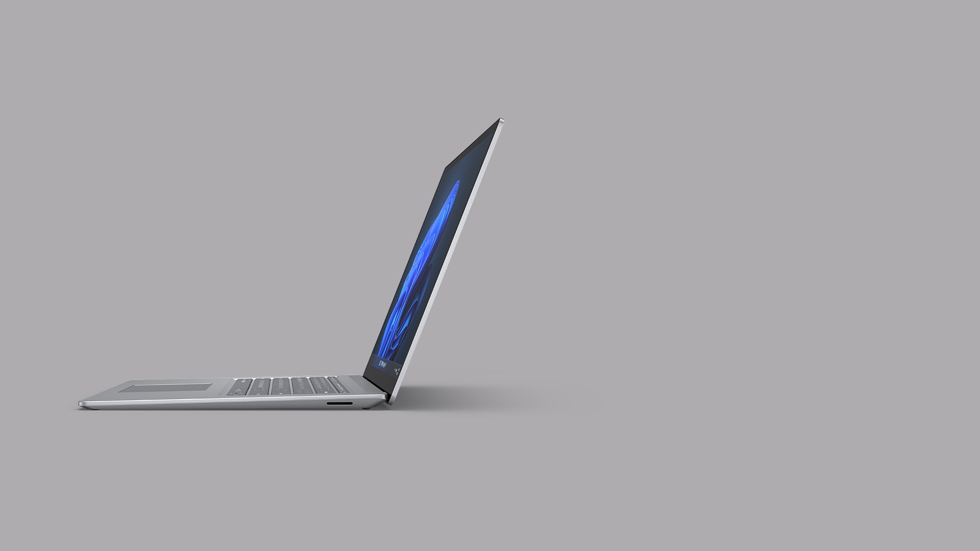 Surface Laptop 4 de 15 po présenté en platine métallique
