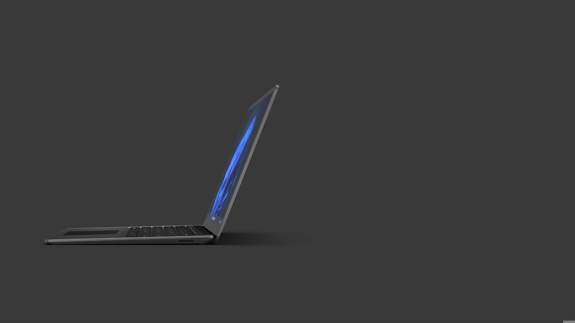 显示典雅黑颜色金属饰面的 13.5 英寸 Surface Laptop 4